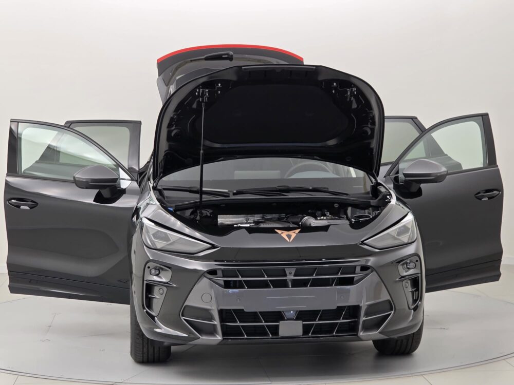BRAND NEW CUPRA TERRAMAR  eTSI 110kW ( 150 CV) 2025   Cash Alternative: 35000 EURO - Image 3